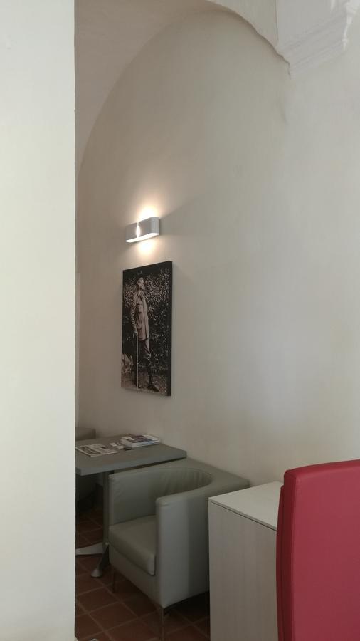 Palazzo Sacco Hostello フォッサーノ エクステリア 写真